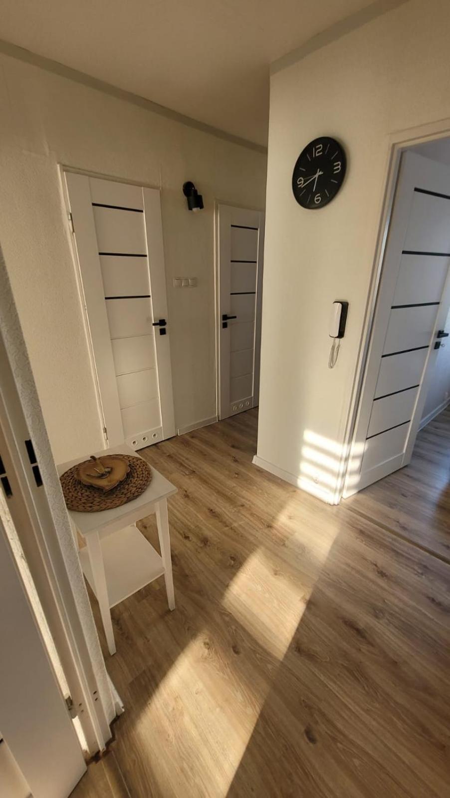 Dams Apartament Auschwitz Buitenkant foto